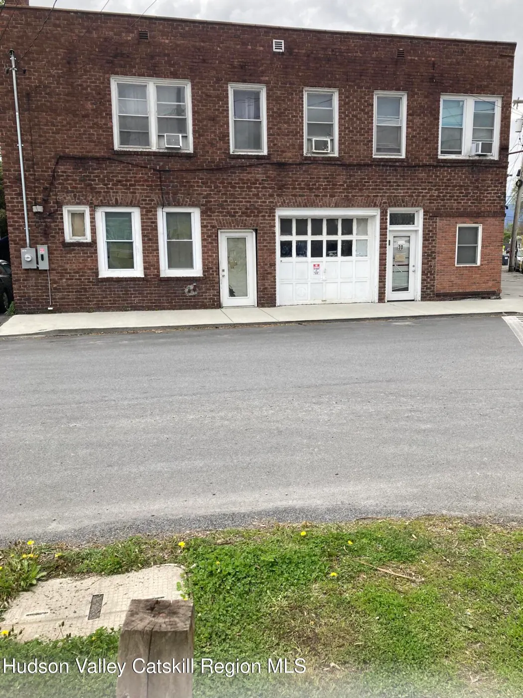 Current WMR listing photograph 1 of 1 for 30 First Street, Saugerties, New York.
